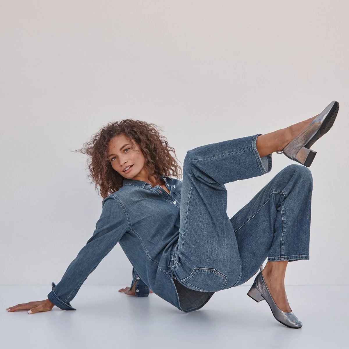 Ramona Block Heel Pump - Image 25